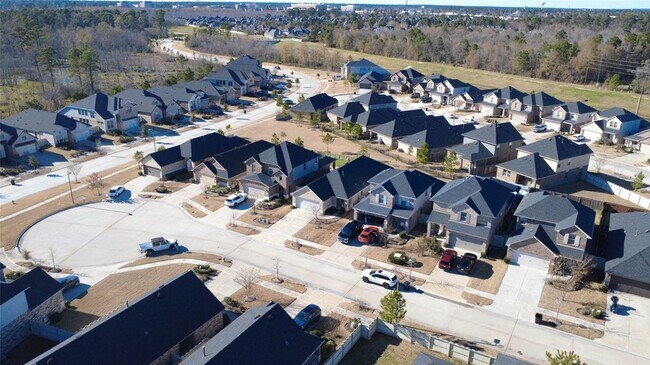 Building Photo - 9315 Colonial Bent Pl