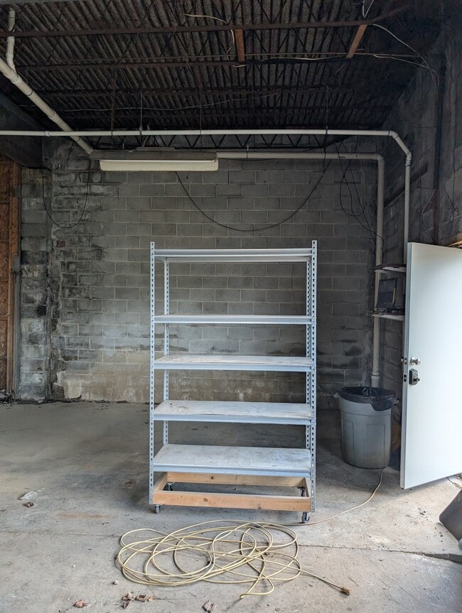 Building Photo - 1140 Allegheny St