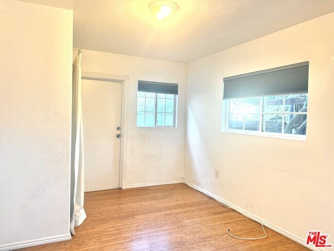 Foto del edificio - 2701 S Harcourt Ave