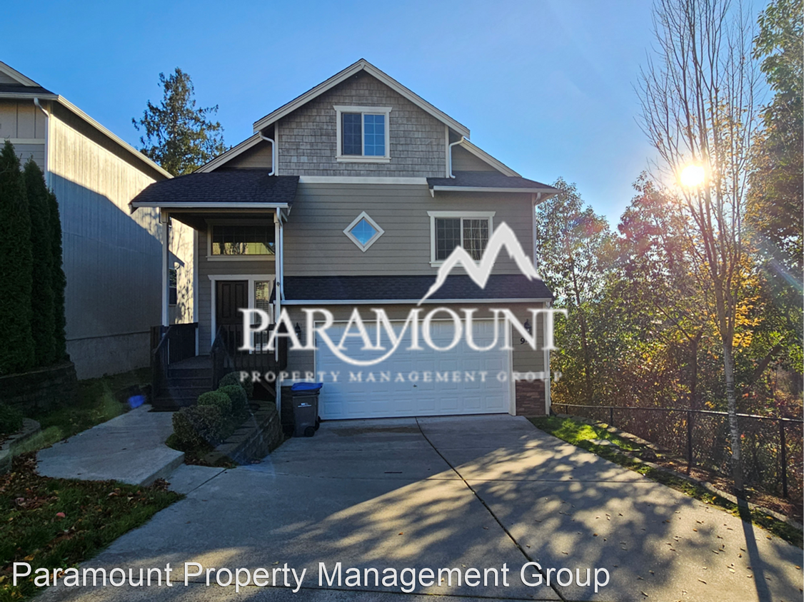 4 br, 3.5 bath House 941 NW Sawmill Ct House Rental in Bremerton