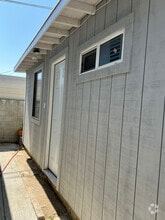 Building Photo - 7847 Beck Ave