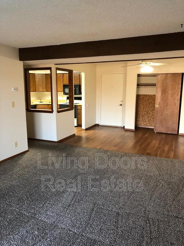 Foto del edificio - 1935 N Lincoln Ave