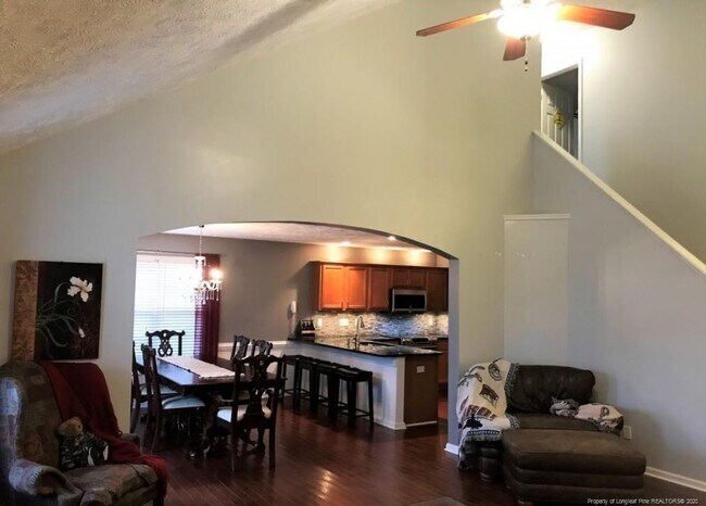 Building Photo - 5918 Lillytrotter Dr