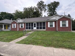 Building Photo - 4047 Byram Ave