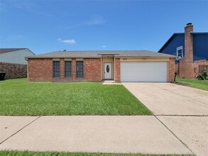 Building Photo - 8530 Quail Burg Ln
