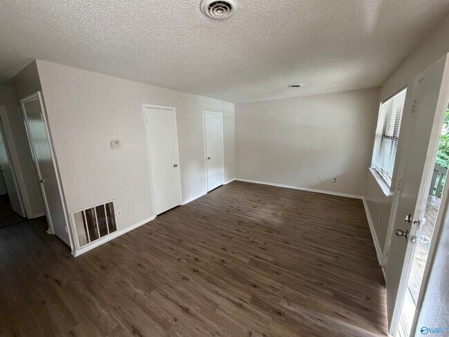 Building Photo - 12326 Chicamauga Trail SE