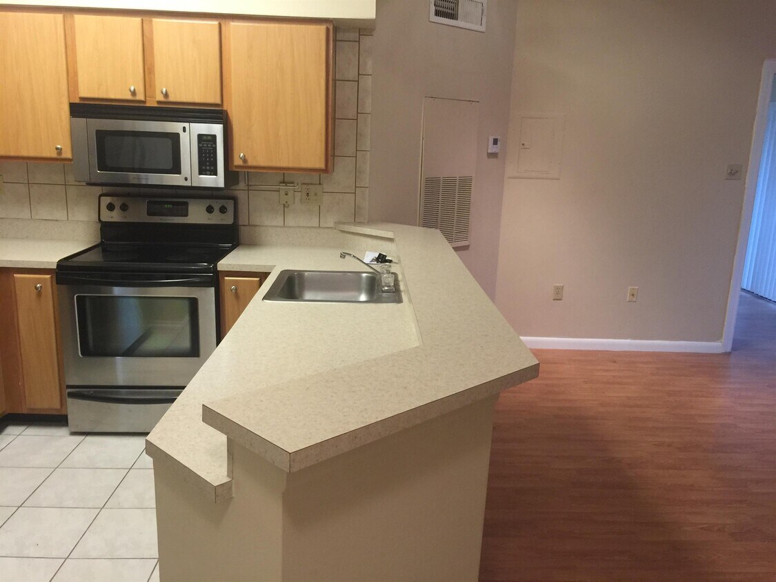 Photo - 2445 SW 18th Terrace (Fort Lauderdale, FL)