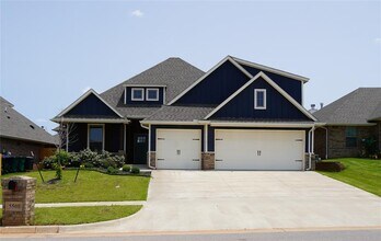 Building Photo - 5500 Carmel Crk Dr