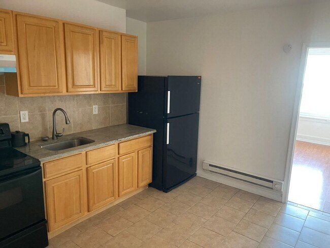 Building Photo - 331 S 52nd St