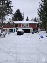 Building Photo - 43 Sorrel Pl