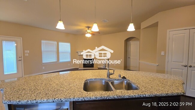 Building Photo - 11701 Yarmouth Ln