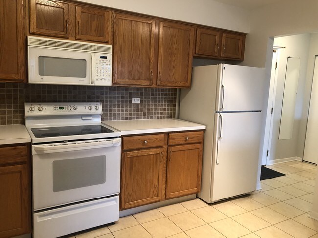 Foto del edificio - 2218 S Goebbert Rd