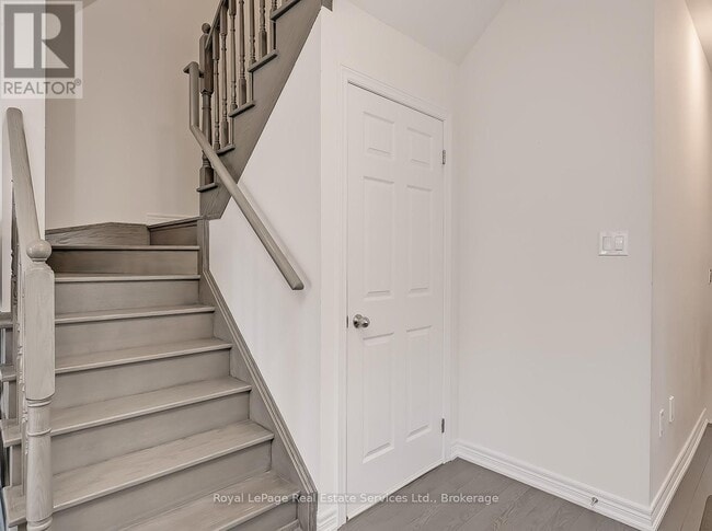 Photo du bâtiment - 3966 Koenig Rd