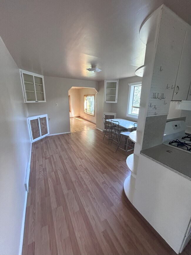Foto del edificio - 886 N 30th St N