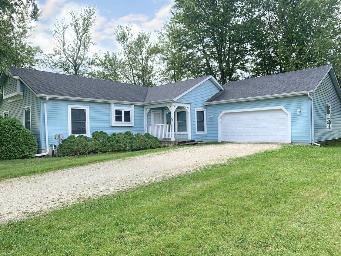 Foto principal - 11285 Howison Rd