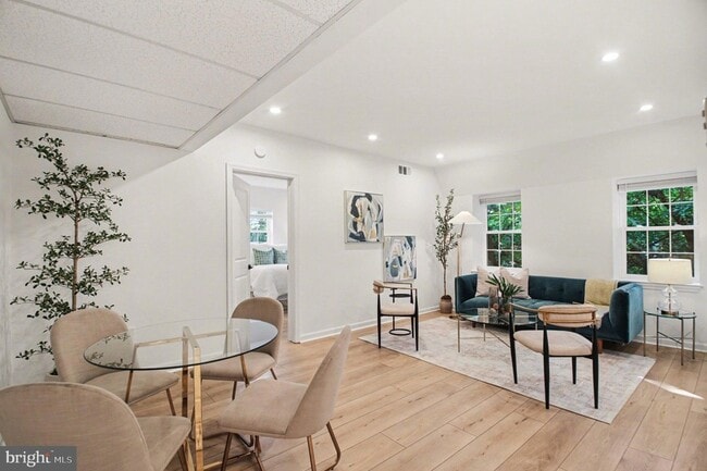 Building Photo - 2007 Key Blvd