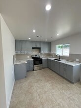 Building Photo - 18110 Gault St