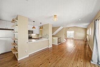 Building Photo - 1302 Rosalie St