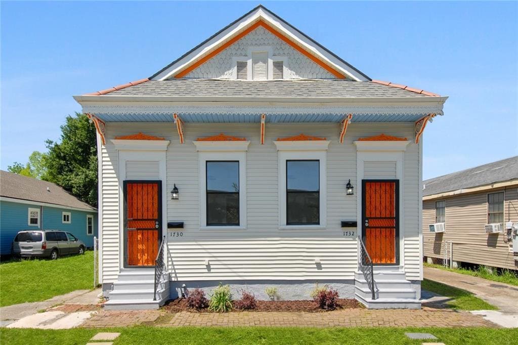 Primary Photo - 1732 Allen St