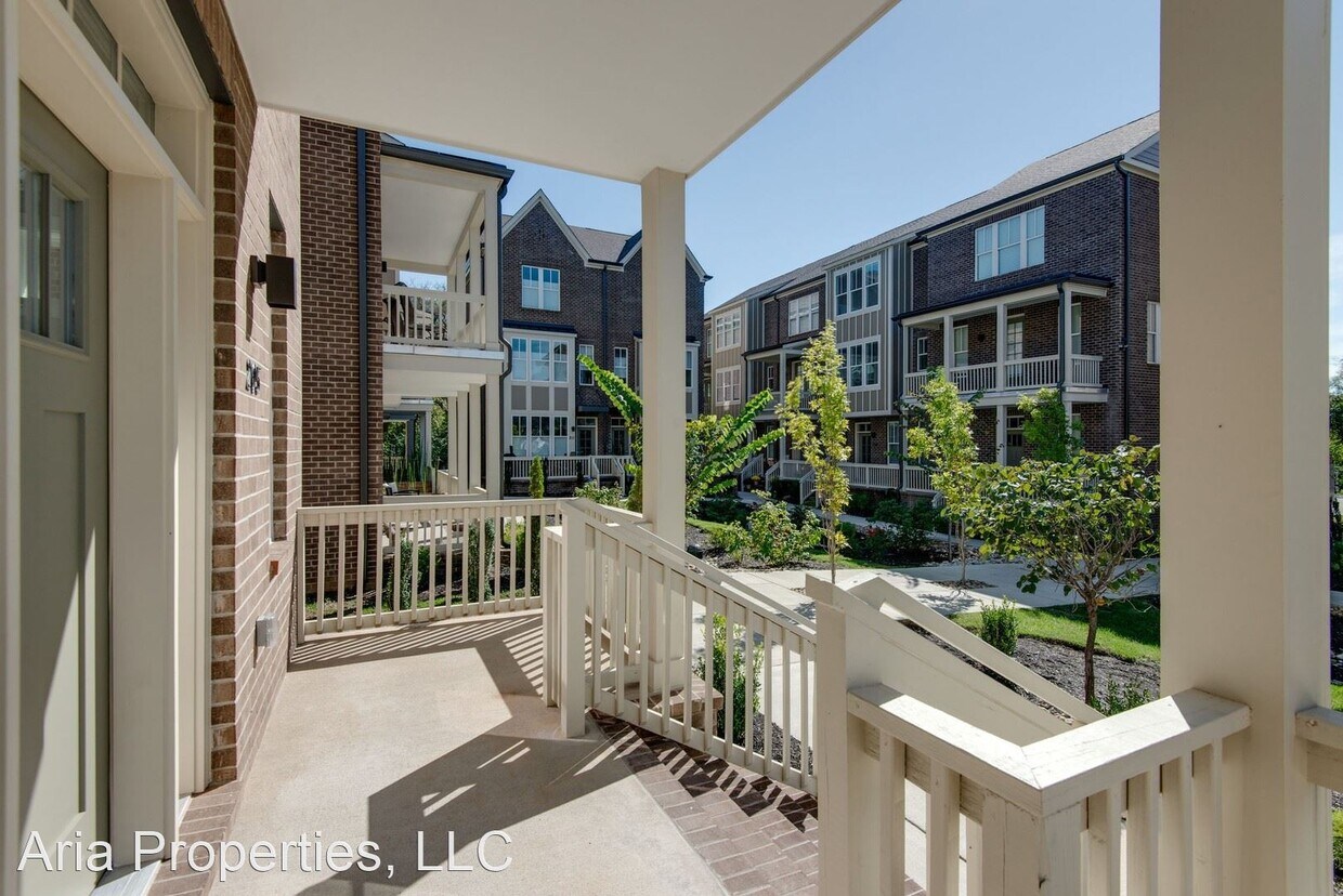 3 br, 2.5 bath House 205 Porter Village House Rental in