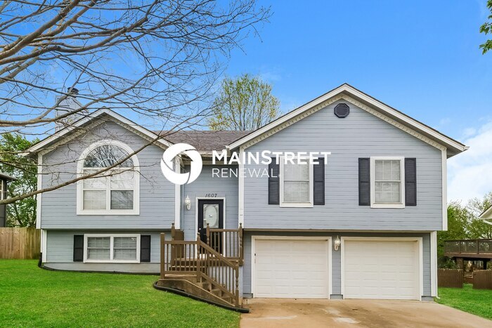 Primary Photo - 1607 Christi Ln