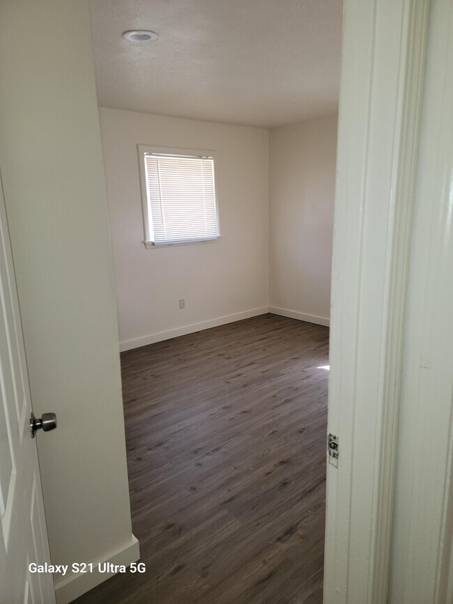 Building Photo - 143 McDowell Park Cir