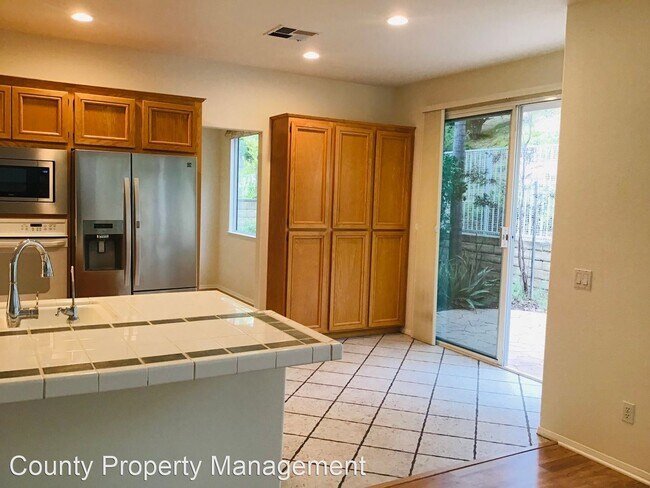 Foto del edificio - 5 br, 3 bath House - 3193 Clarita Court