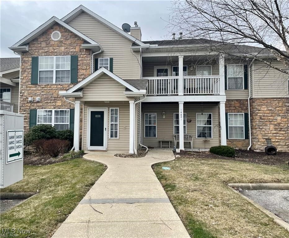 14801 Lenox Dr Strongsville, OH 44136 – photo 1 of 19