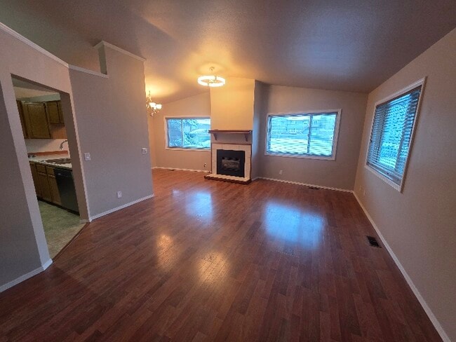 Building Photo - 18660 Kings Point Cir