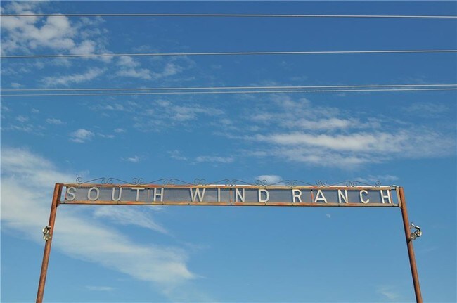 Foto del edificio - 11001 Granbury Hwy