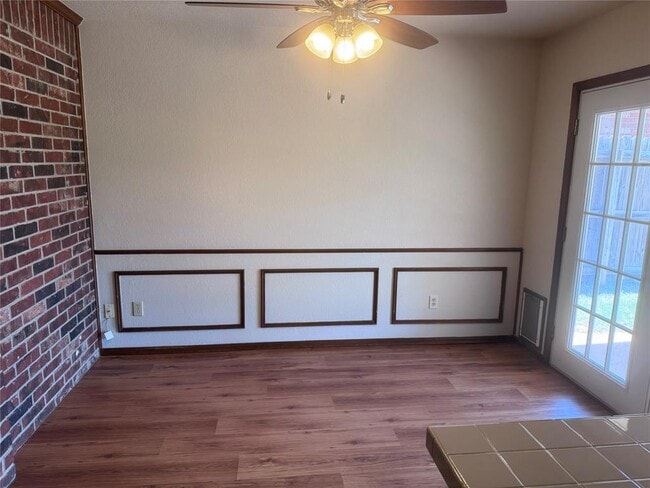 Building Photo - 2900 Green Canyon Dr