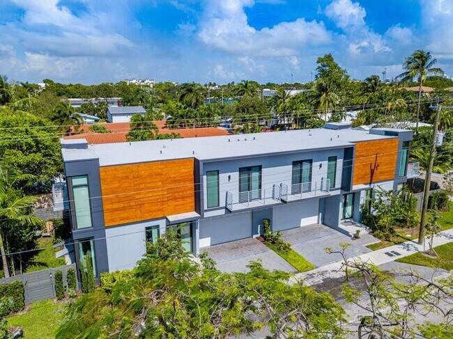 Foto del edificio - 925 NE 6th St