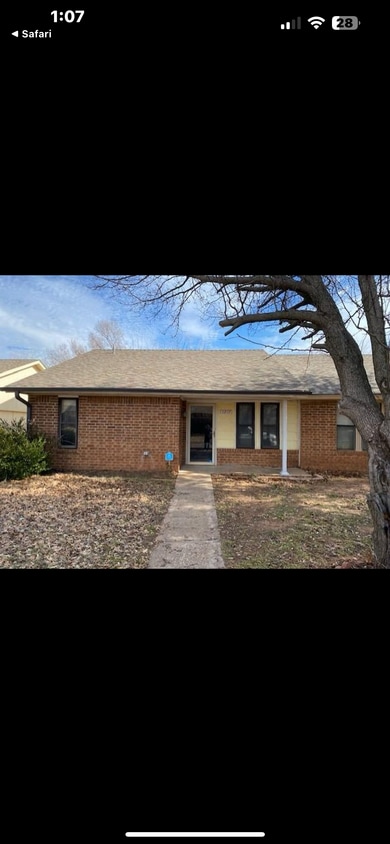 Primary Photo - 1217 Clearwater Dr