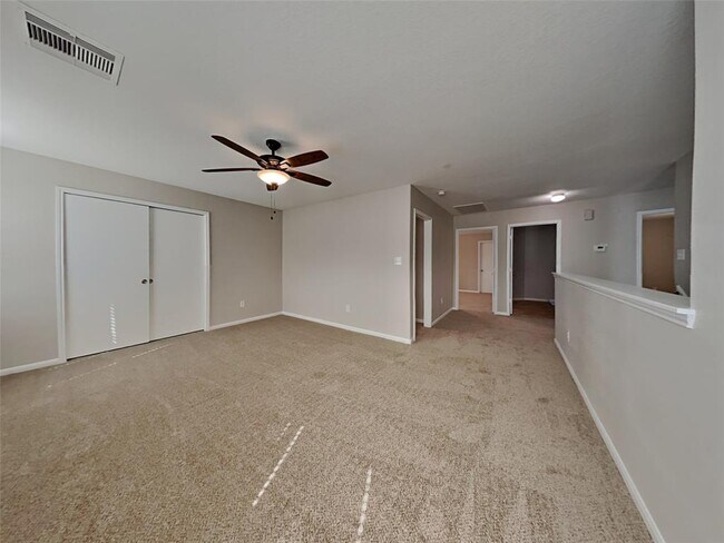 Building Photo - 9968 Hyacinth Way