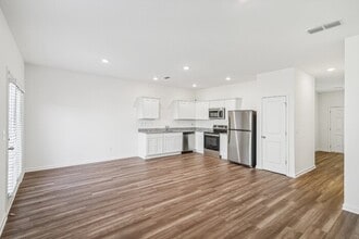 Building Photo - 505 Campeche Dr