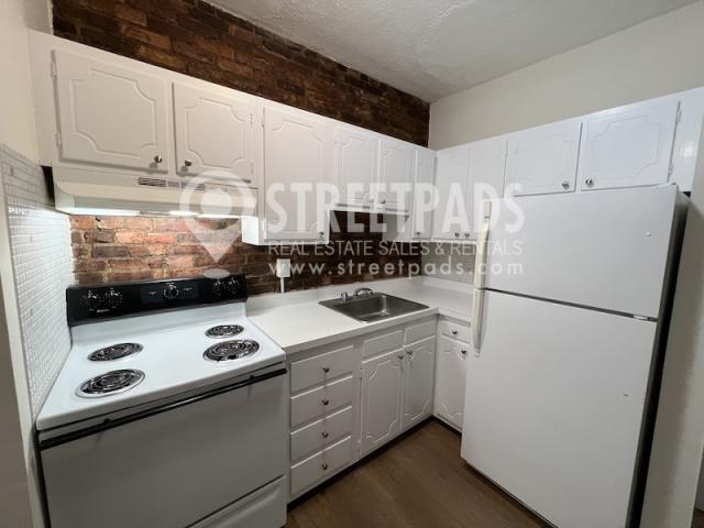 Building Photo - 1 bedroom in Boston MA 02130