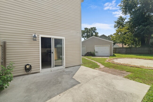 Building Photo - 513 Stockton Rd