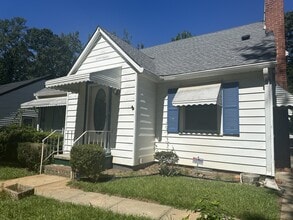 Building Photo - 148 Princeton St