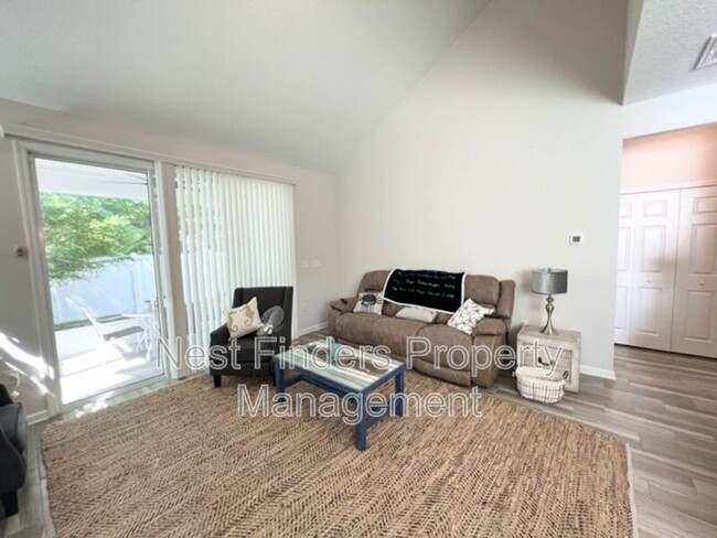 Foto del edificio - 44 Moultrie Creek Cir