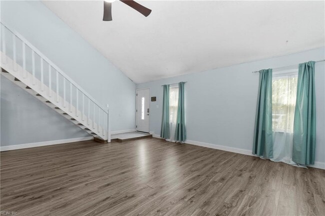 Foto del edificio - 1544 Crescent Pointe Ln