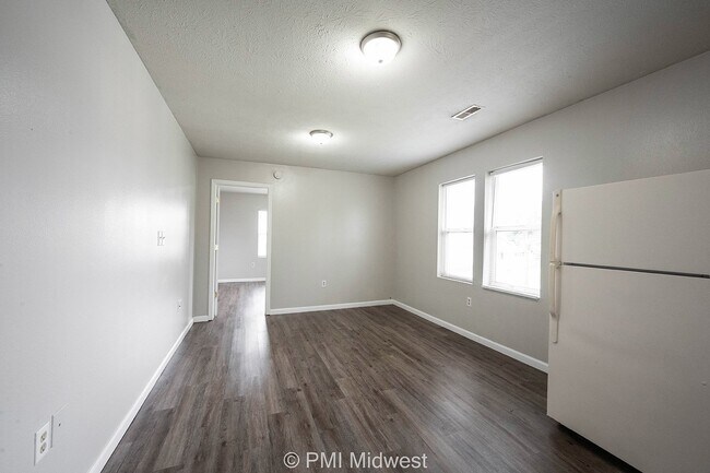 Foto del edificio - Cozy 2 Bed Apartment in Indianapolis with ...