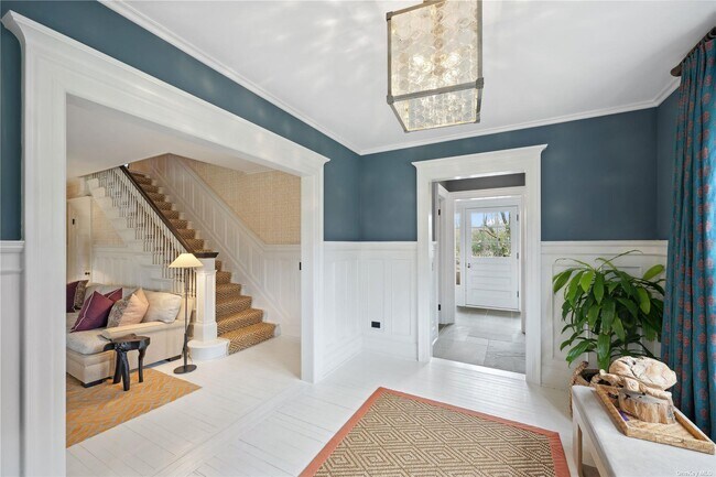 Foto del edificio - 47 Huntting Ln