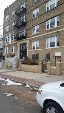 Fromt Entrance - 93 Milford Ave