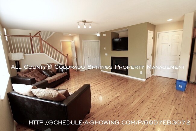 Building Photo - 14386 Woodrock Path