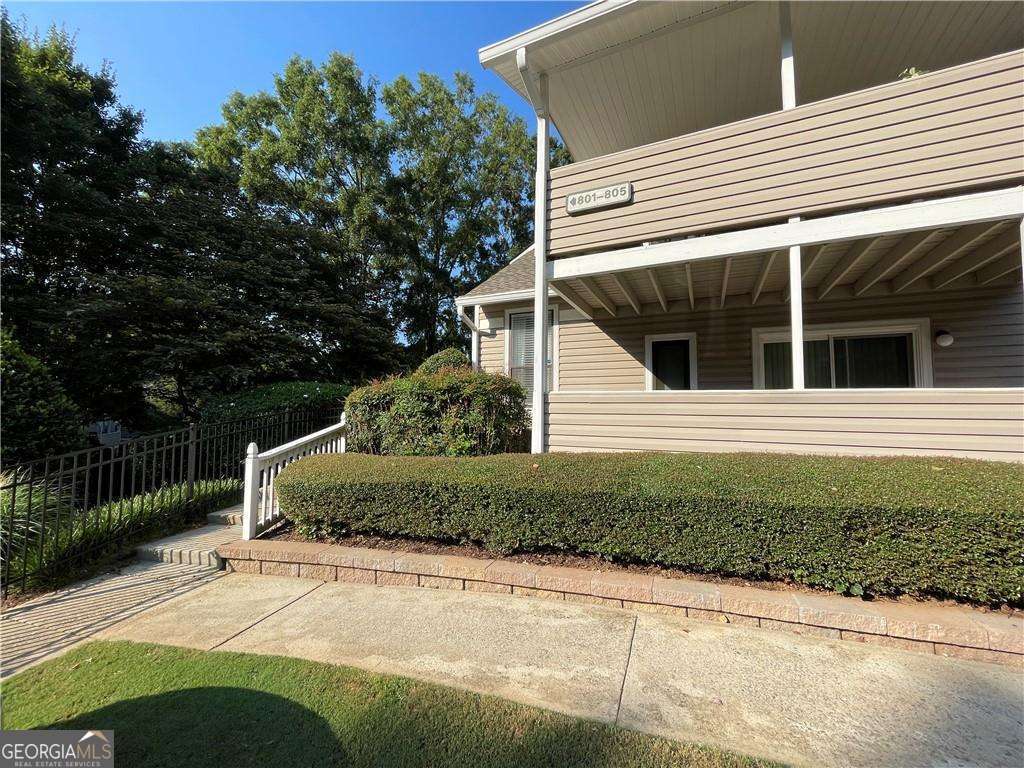 Primary Photo - 803 Wynnes Ridge Cir SE