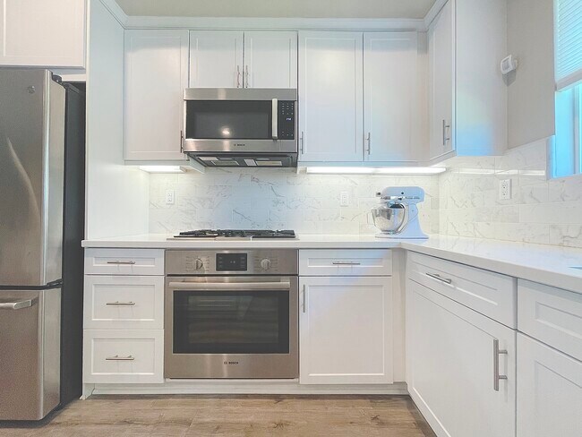 Cocina - 13121 W Lumina Way