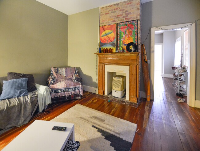 Foto del edificio - Downstairs Unit in Elliotborough