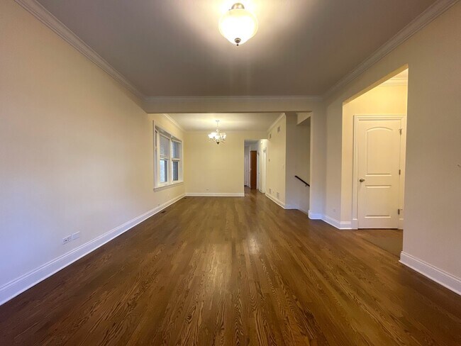 Building Photo - 543 Gunderson Ave