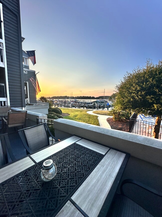 Building Photo - 18713 Vineyard Point Ln