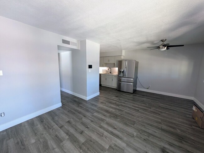 Building Photo - Lookout Mountain House with Garage